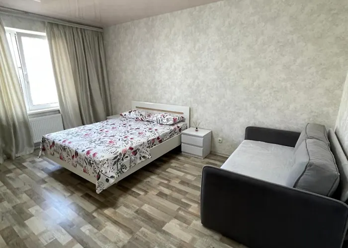Apartment Comfort Tairova Radugniu